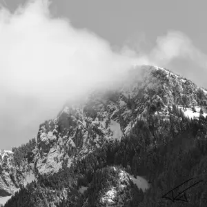 Montagnes<br>Noir et Blanc
