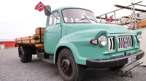 077